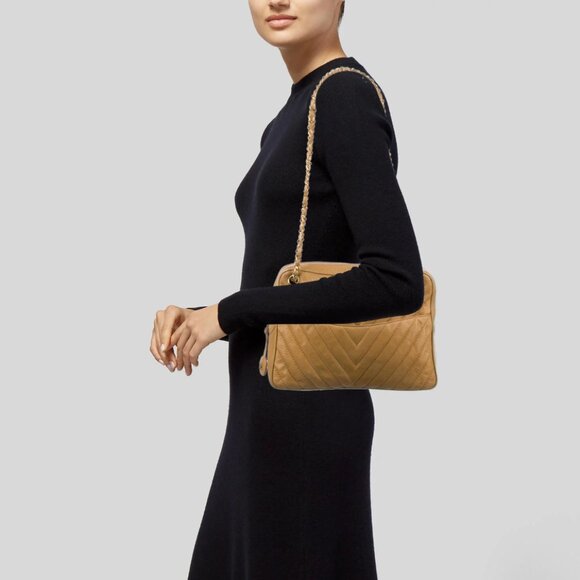 CHANEL Chevron Quilted Camera Bag - Picture 3 of 12